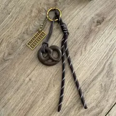 プレッツェル 算盤モチーフ キーホルダー