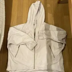フード付きジャンパー Mサイズ