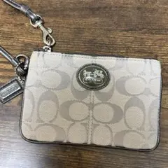 COACH シグネチャー リストレット ポーチ