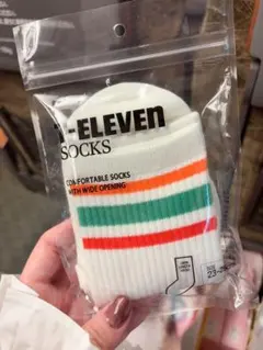 7-Eleven ストライプ ソックス 23-25cm