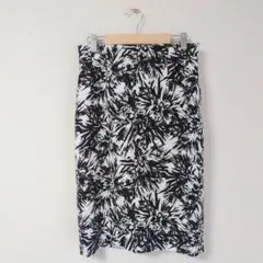 ★美品★COUP DE CHANCE モノトーン 総柄タイトスカート【36/S】のサムネイル