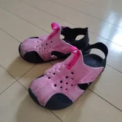 Nike ピンク サンダル