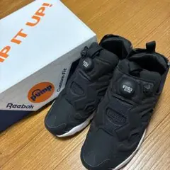 Reebokリーボック INSTAPUMP FURY スニーカー24.5cm美品