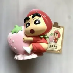 TOPTOY クレヨンしんちゃん　いちごマカロン　フィギュア