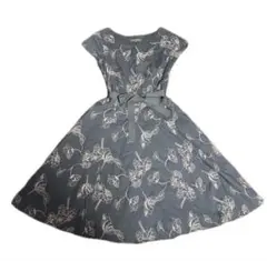 LAURA ASHLEY 花柄刺繍ワンピース　グレー