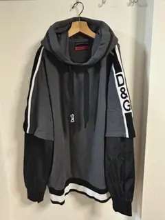 【美品】ドルチェ&ガッバーナ　パーカーのサムネイル
