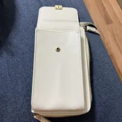 ホワイト スマホショルダーバッグ