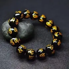 『厄除け』黒の天然瑪瑙ブレスレット、金色のオームマニパドメフム文字のサムネイル