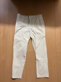 スキニーパンツ　白