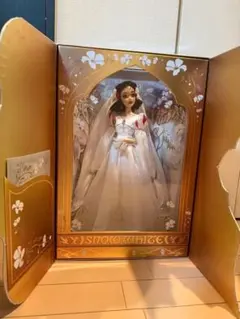 ディズニーストア 白雪姫 85周年 リミテッドエディション snow white 
