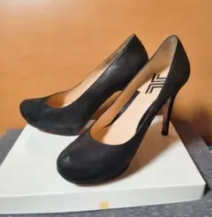 良品 LANVIN en Bleu パンプス ブラック 25.5のサムネイル