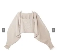 ボリュームスリーブカーディガンXケーブル編みキャミソールニットアンサンブル