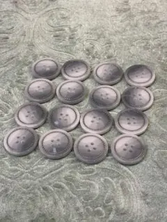 グレーの2穴ボタン16個セット