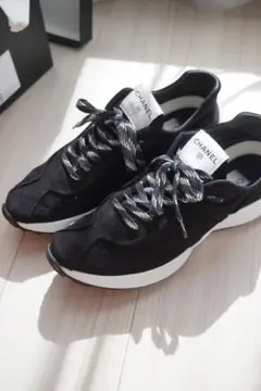 CHANEL スニーカー ブラックのサムネイル