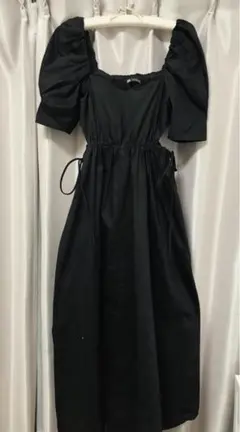 ZARA サイドカットアウト　ワンピース　XSサイズ
