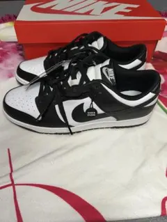 Nike Dunk Low rétro ブラック/ホワイト　pandaのサムネイル