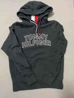 トミーヒルフィガー パーカー