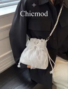 Chicmod パールストラップ 巾着バッグ ホワイト