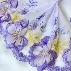 パープルカラーのカラフルお花刺繍チュールレース　ラメ入り　1m　N-39