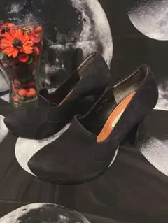 美品♡ネイビー♡ハイヒール　インソールで歩きやすい☆日本製
