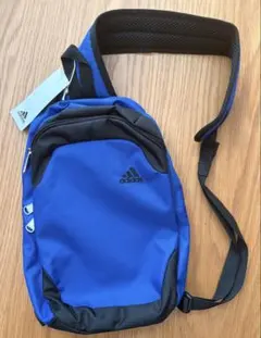 未使用⭐︎タグ付き⭐︎adidas ボディバッグ 青 198-301 6L