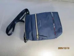 Item thumbnail for item afe236df-3d69-4d02-9142-33946da74f42