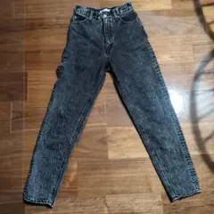 美品♦︎moussy HWケミカルスリムテーパードパンツ　ブラックデニム