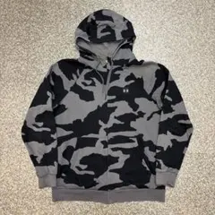 【300オク】① UNDERARMOUR カモフラ パーカー スポーツ