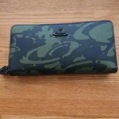 ヴィヴィアン・ウエストウッド 長財布