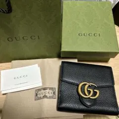 GUCCI ブラック　二つ折り財布