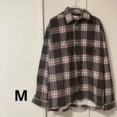 チェックシャツ　長袖　春シャツ