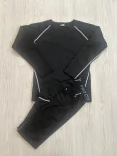 冬 スポーツ インナーウェア 上下セット サッカー　140センチ