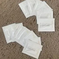 コスメデコルテAQアプソリュートエマルジョンマイクロラディアンスⅡ乳液化粧水