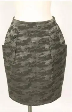 迷彩柄タイトスカート　アローズ