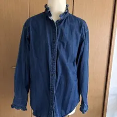 ジャーナルスタンダードレリューム、フリル付きダークブルーデニムシャツ