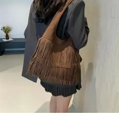フリンジ付きブラウンショルダーバッグ　新品未使用