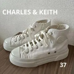 CHARLES & KEITH 厚底ハイカットスニーカー ホワイト37のサムネイル