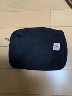 未使用　Ergobaby(エルゴベビー)オムニ360付属のポーチ　 黒　ブラック