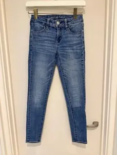 American Eagle スキニーデニム ジーンズのサムネイル