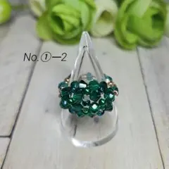 No.①―2　ビーズリングハンドメイド　グリーン　ビーズの指輪