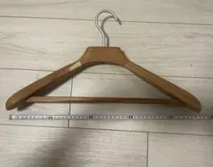 MUJI レッドシダーハンガー　ジャケット用　幅46cm（廃盤）のサムネイル