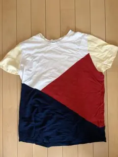 LACOSTE 半袖Tシャツ