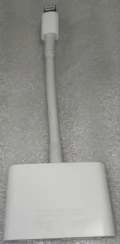 Apple Lightning-HDMI変換ケーブル 純正中古品