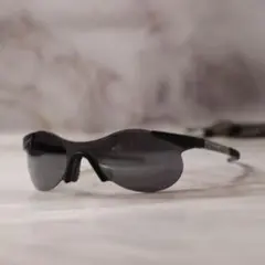 oakley Sub Zero y2k レトロ サングラス ケース付き レア