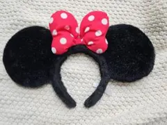 【レア品】ミニーマウス　カチューシャ　赤ドットリボン