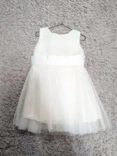 ホワイトチュールドレス 大きなリボン、前コサージュ付き　110cm