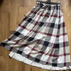 美品BLUE LABEL CRESTBRIDGE リバーシブルロングスカートのサムネイル