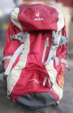 deuterリュック 赤 ドイターバックパック大 登山雪山スノボスキー