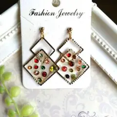 カラフルストーン ダイヤモンド型ピアス/イヤリング(ハンドメイド)