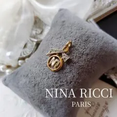 NINA RICCI ニナリッチ NR ロゴ ペンダント トップ クロスリボン